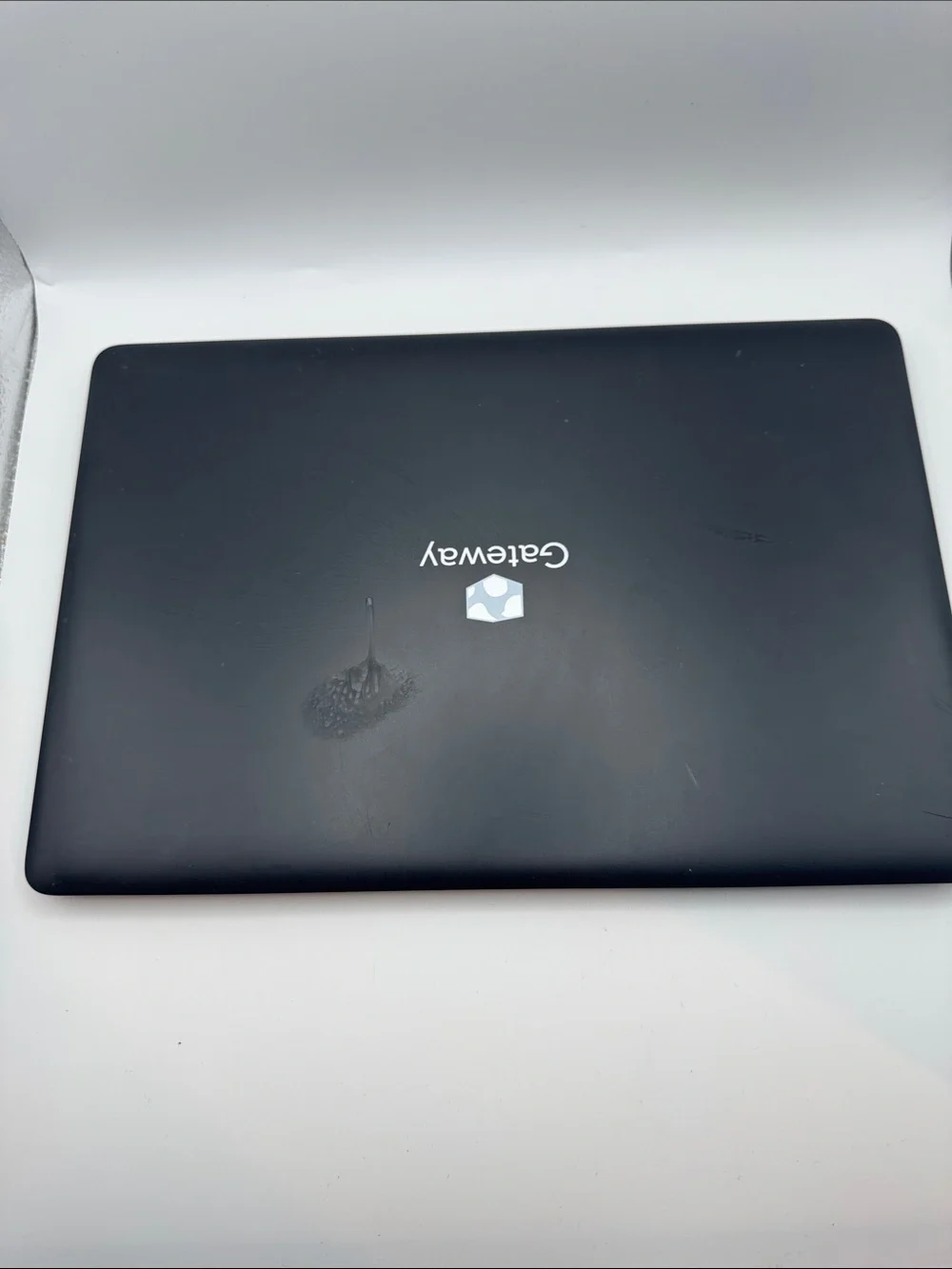 14.1” Gateway GWTN141-5BK Intel Celeron N4020 1.1GHz 4GB Untested